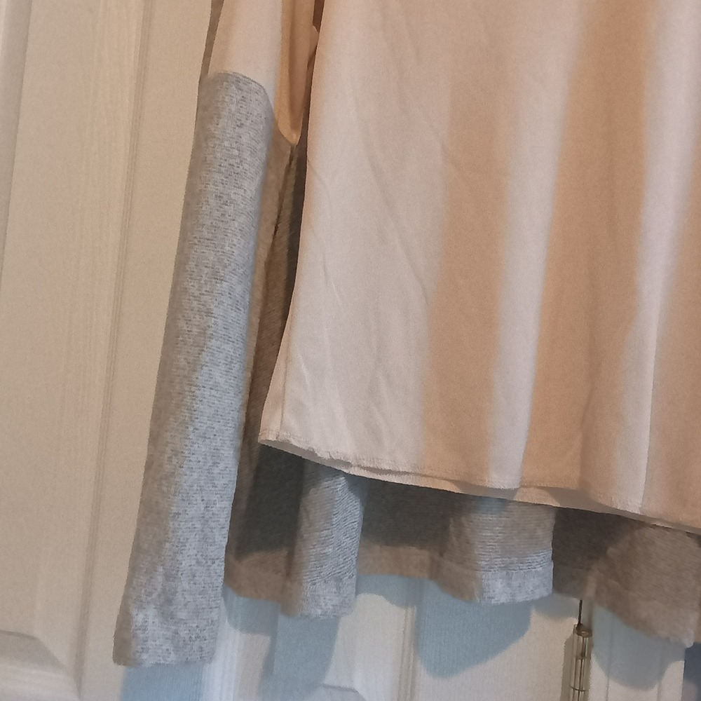 NWT Pleione Nordstrom Gray Layered Cape Tunic Top Long Sleeve Blouse Sz S/M‎ - Picture 9 of 12